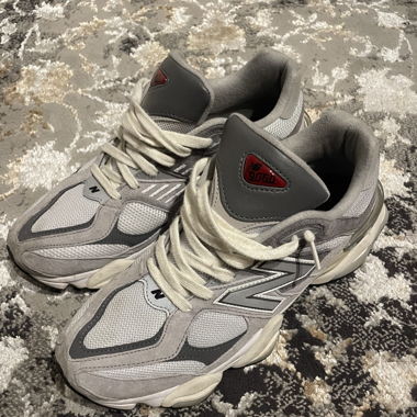 New Balance Sneaker