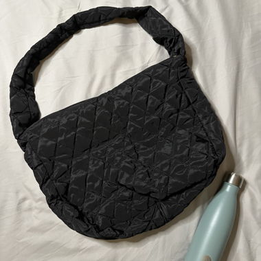 Borsa a tracolla nera trapuntata