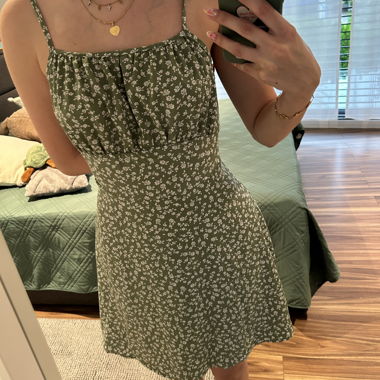Robe fleurie verte