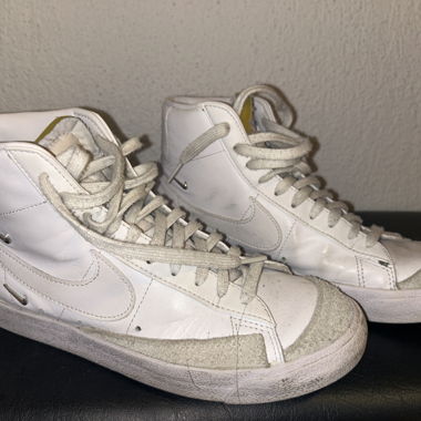 Nike Blazer Mid 77