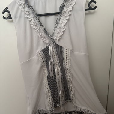 Top vintage blanc à volants