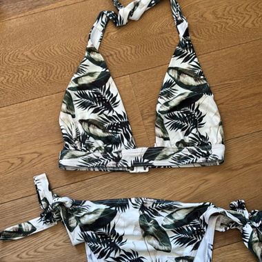 Bikini imprimé tropical