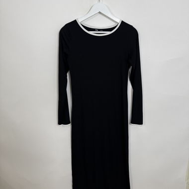 Black ribbed midi dress