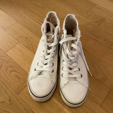 Tommy Hilfiger "Converse" in ottime condizioni