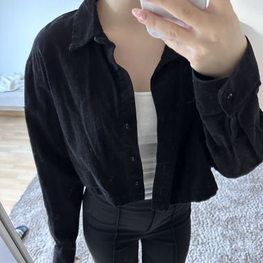DIVIDED Bluse cropped schwarz