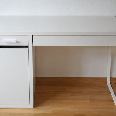 Scrivania IKEA MICKE con prolunga – Bianco