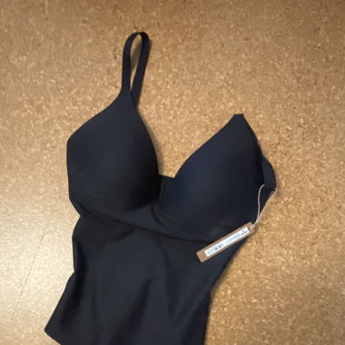 SKIMS - SKIMS BODY PUSH-UP THONG BODYSUIT - NEW!