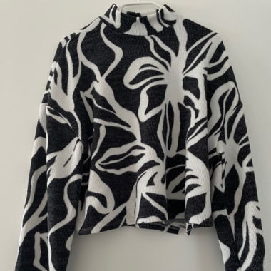 Crop Pullover 