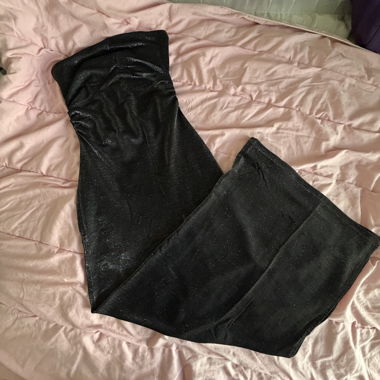 Bershka schwarze trägerlose Abendkleid