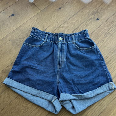 Jeans Shorts mit hoher Taille