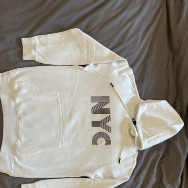 Pull blanc, NYC