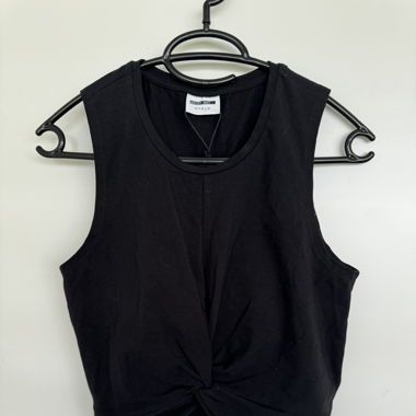 geknotetes crop-top