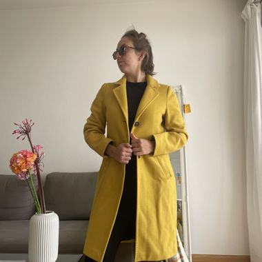 Yellow autumn coat
