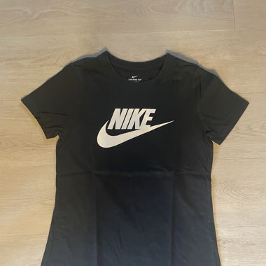 Nike T-shirt