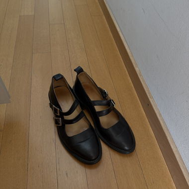 Ballerine Mary Jane in pelle nera Maje