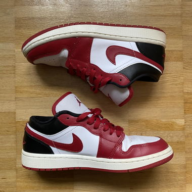 Jordan WMNS Air 1 Low - white/red/black