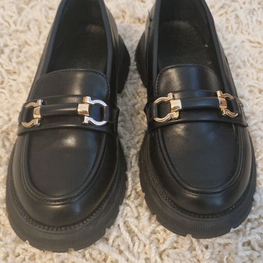 Girl shoe