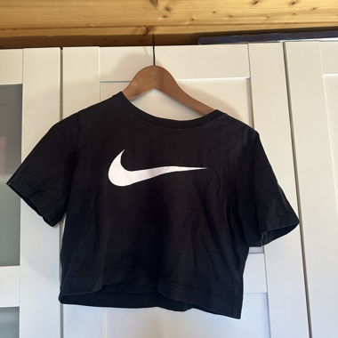 Nike Bauchfreies T-Shirt