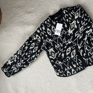 Veste Zara neuve blanche et noir à motif taille S