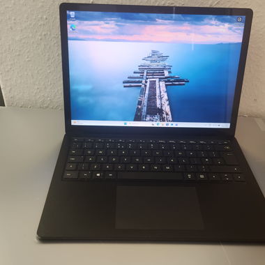 Microsoft Surface Mod 1863 Intel Core i7 10a Gen