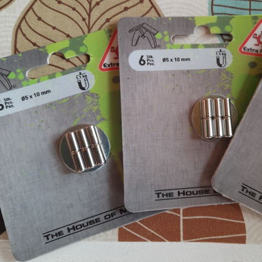 Lot de 18 aimants neufs extra puissants 