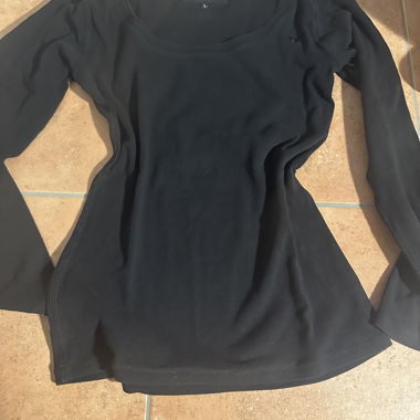 NoName Black Long-Sleeve Shirt