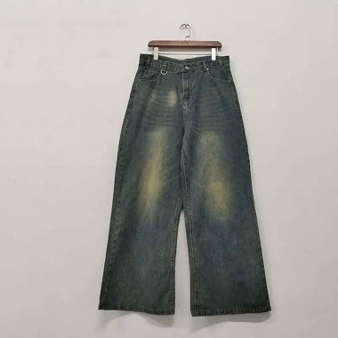 Washed Baggy Jeans