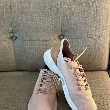 Lacoste Sneakers