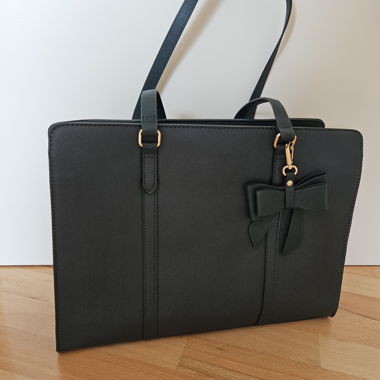 Dunkel Grüne Handtasche mit Schleife