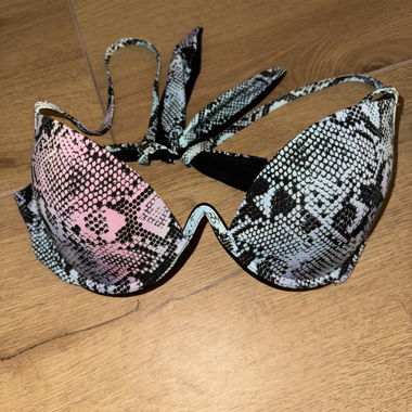 Bikini top