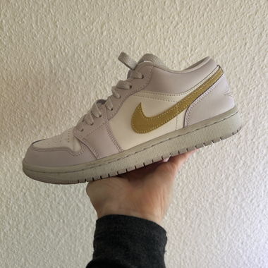 Air Jordan low