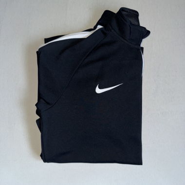 Pull Nike