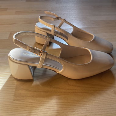 Ballerines blanches à talon