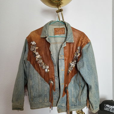 Cowgirl Jacke mit Fransen, Leder & Jeans