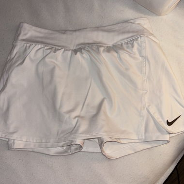 Weisser Tennisrock Nike