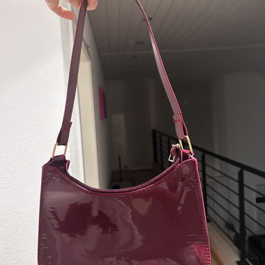 Bordeaux Patent Shoulder Bag
