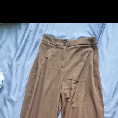 Braune Loop Stoffhose Bershka