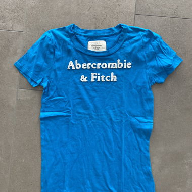 T-shirt Abercrombie & Fitch