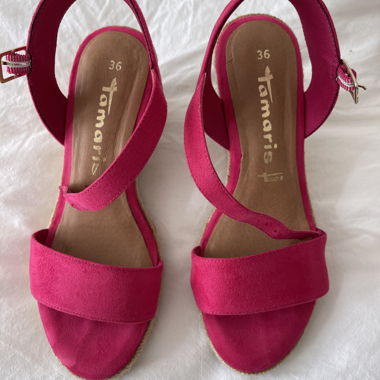 Sandales compensées en coins Tamaris (rose/rouge)