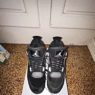 Air Jordan 4 RETRO 