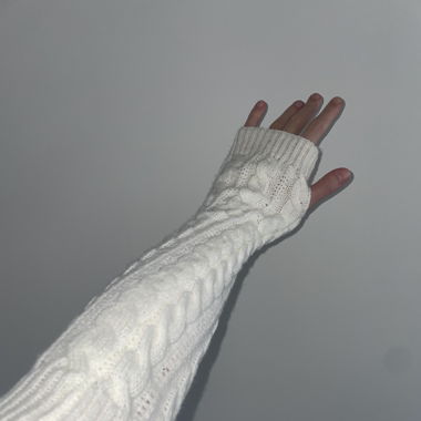 Long white arm sleeves/warmers