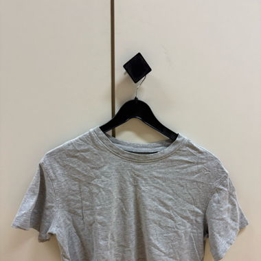 T-shirt court