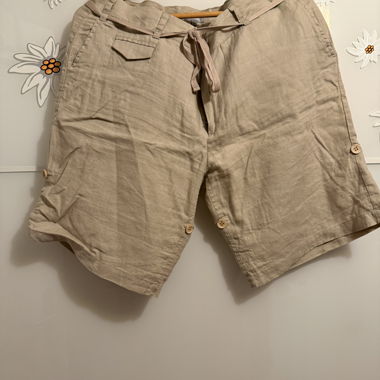 Pantaloncini in lino beige