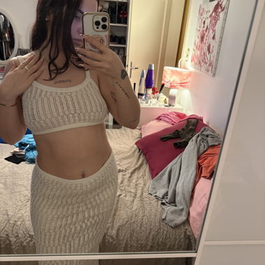 Ensemble top avec une jupe