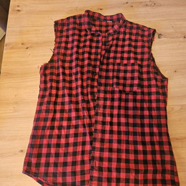 Blusa scozzese senza maniche