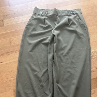 Pantaloni in tessuto oliva