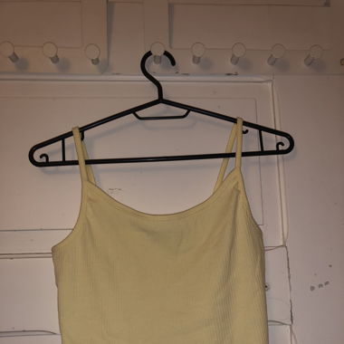Bauchfreies Top