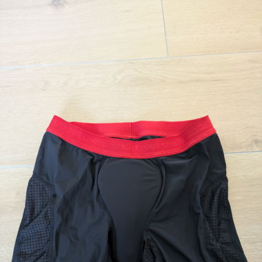 Sous-short de protection sport de combat