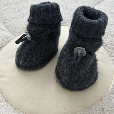 Chaussons en laine Joha pour bébé 0-6 mois