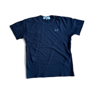 Comme des garçons play chemise noire